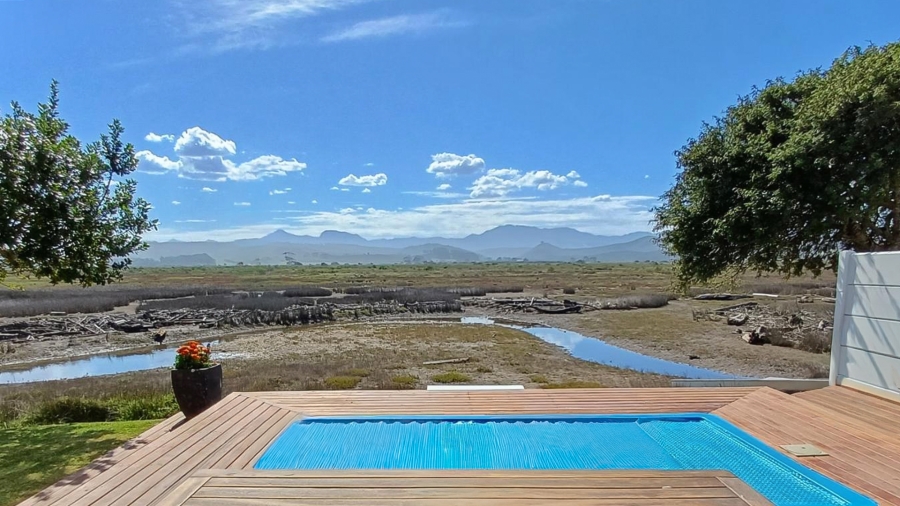 3 Bedroom Property for Sale in Riverside Western Cape